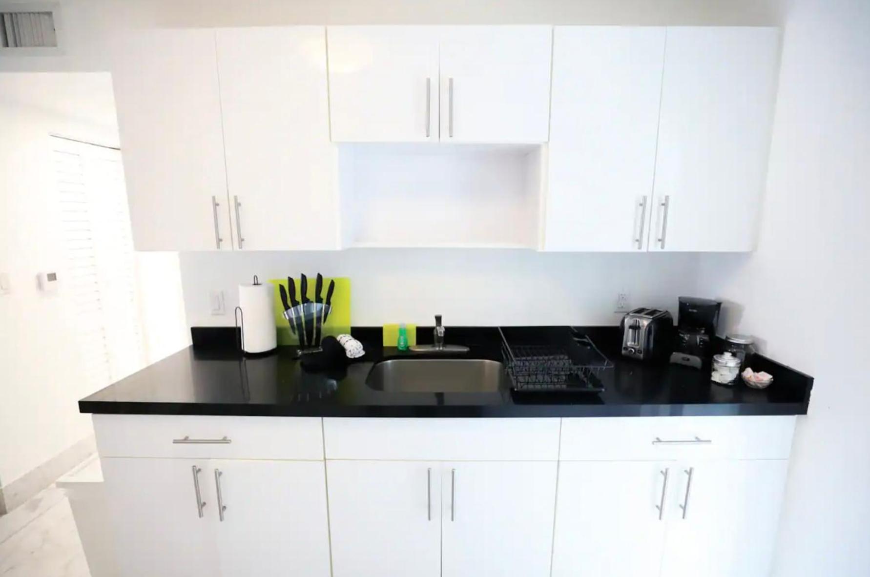 South Beach 2 Bedroom Family & Pet Friendly Apartment With Balcony & Free Parking Miami Beach Eksteriør billede